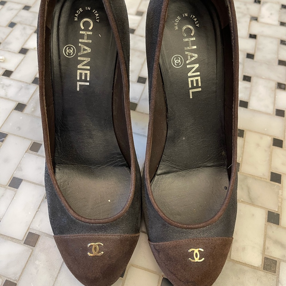 Chanel pumps